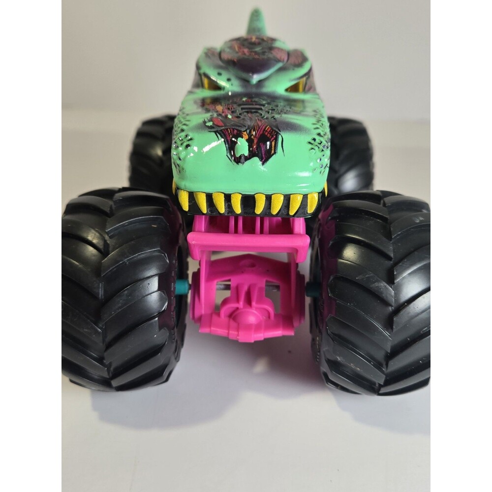 Hot Wheels Monster Trucks Zombie-Wrex 1:24 Diecast Green Pink Mattel DWN87